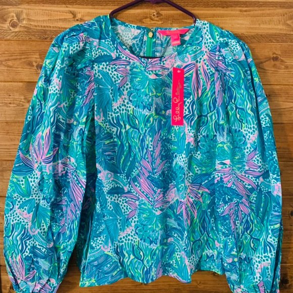 Lynnley Top Color: Botanical Green Holiday In The Sun - Picture 2 of 3